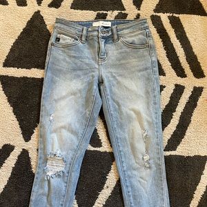 Kancan estilo distressed skinny jeans